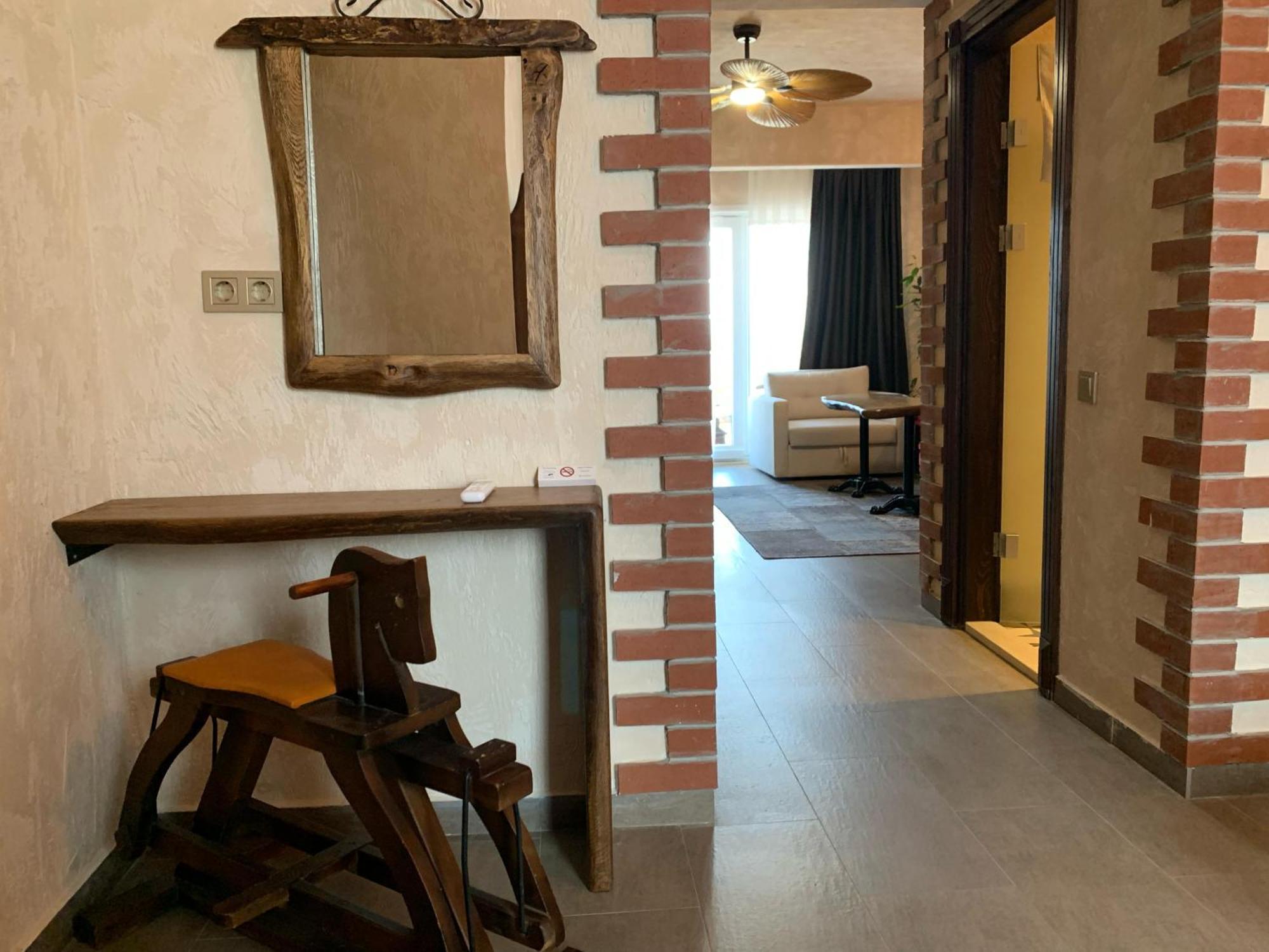 Mavi At Hotel Blue Horse Gumusdere Bagian luar foto