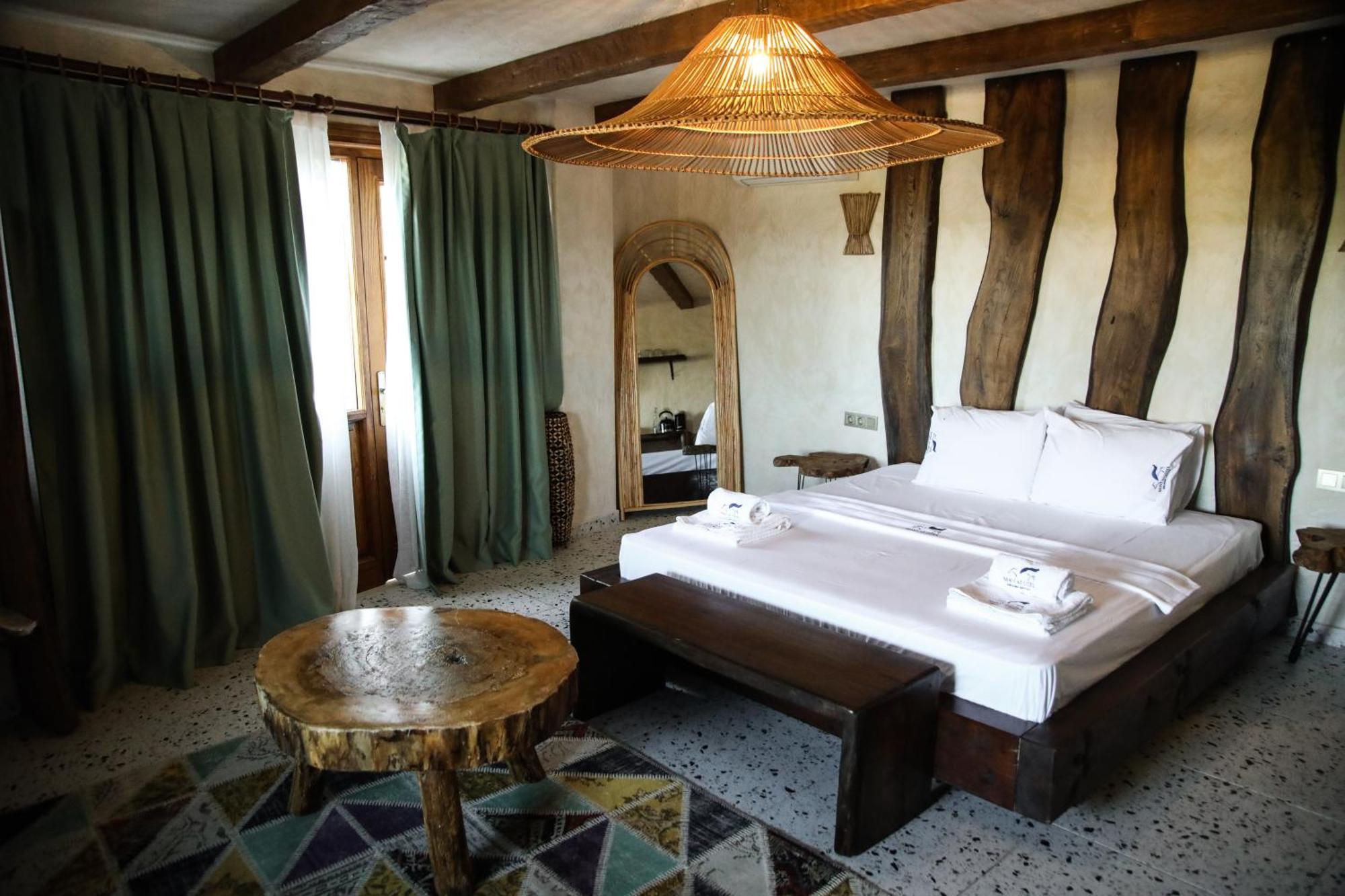 Mavi At Hotel Blue Horse Gumusdere Bagian luar foto