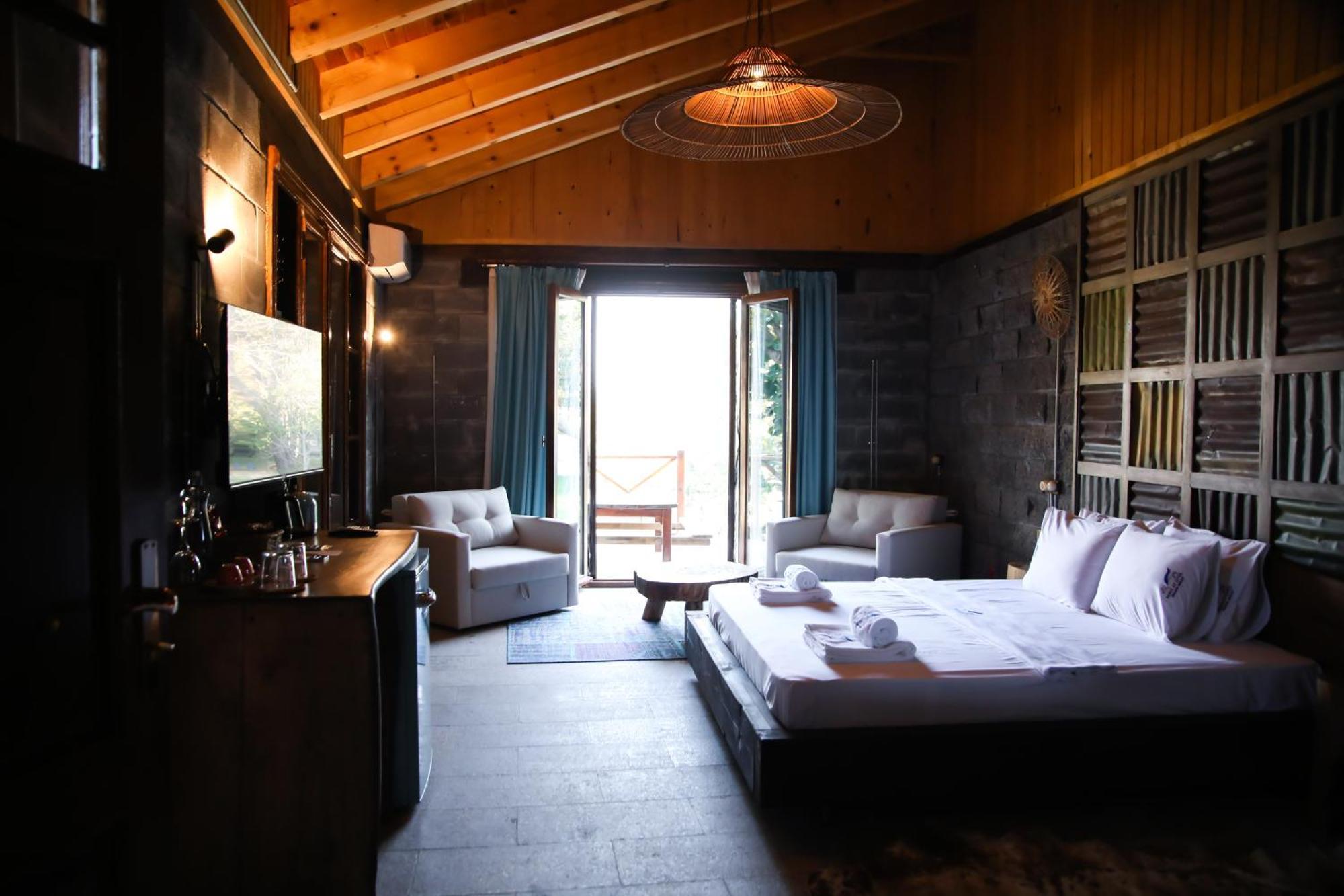 Mavi At Hotel Blue Horse Gumusdere Bagian luar foto